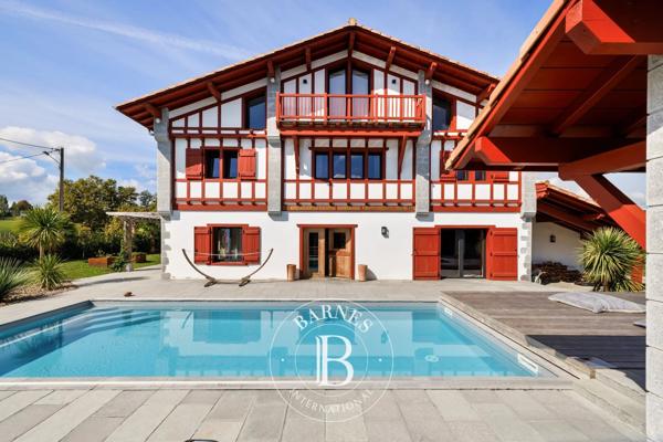 Larressore, Maison 5 Chambres -  390 m² à vendre