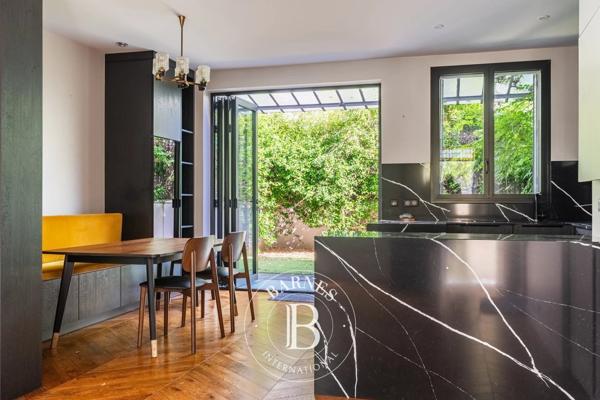Paris 16ème, Maison de ville 4 Chambres -  161 m² à vendre