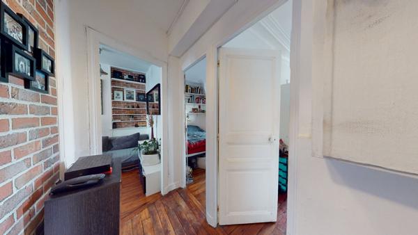 Appartement Paris 3 pièces 44.17 m2 - MÉTRO DUGOMMIER / DAUMESNIL / COUR SAINT-ÉMILION