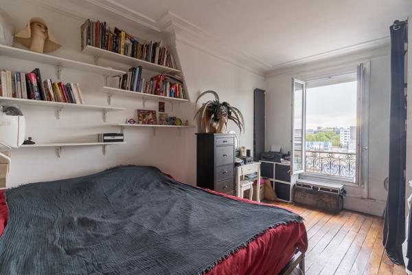 Appartement Paris 3 pièces 44.17 m2 - MÉTRO DUGOMMIER / DAUMESNIL / COUR SAINT-ÉMILION
