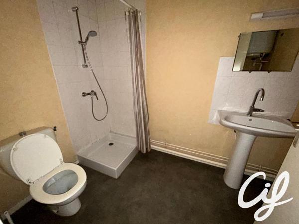 Appartement T1 NANTES Bon Port - 18.21 m2  99 000 Euros