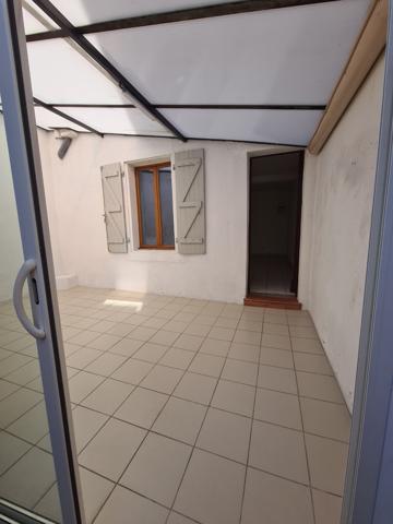 LIMOUX PROCHE CENTRE VILLE, APPT T2 DE PLAIN PIED AVEC TERRASSE