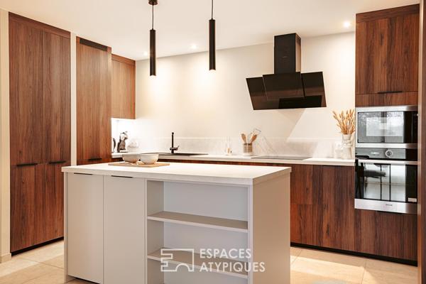 Appartement rénové de standing à 300 mètres du Vieux-Port