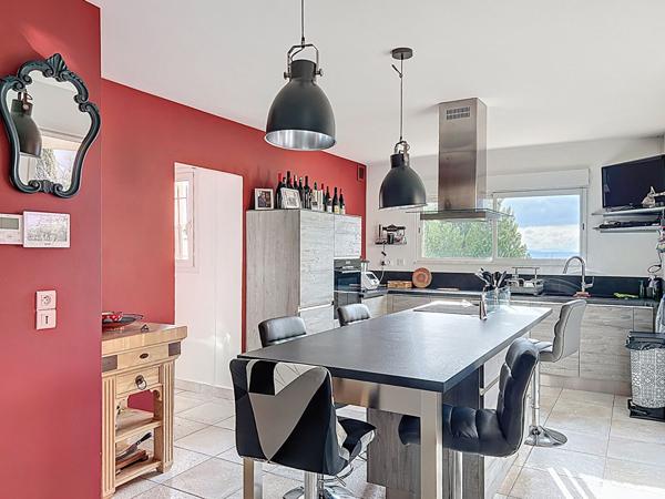 Villa Manosque 7 pièce(s) 180 m2