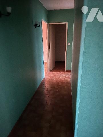 A GIVORS (Rhône), rue Marcel Cachin, appartement T3.