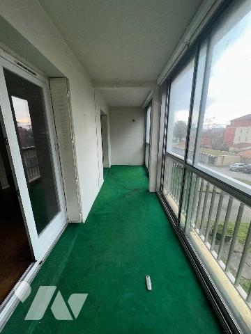 A GIVORS (Rhône), rue Marcel Cachin, appartement T3.