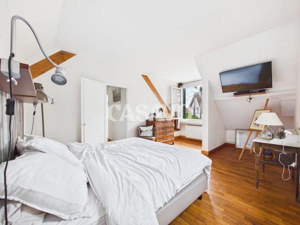 Vente Maison 5 pièces de 112m² - 94210 Saint-Maur-des-Fossés