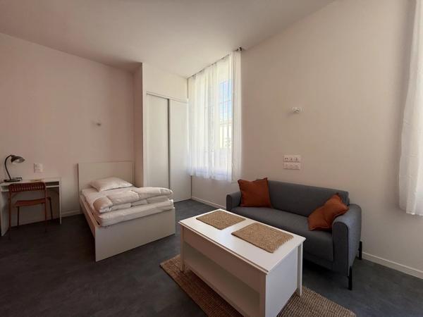 Location                                                      Appartement
                        
                     1 pièces                      24 m2                     à Albi