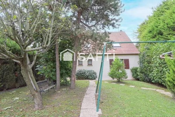 Maison familiale de 102 m2  avec un beau jardin de 680 m2