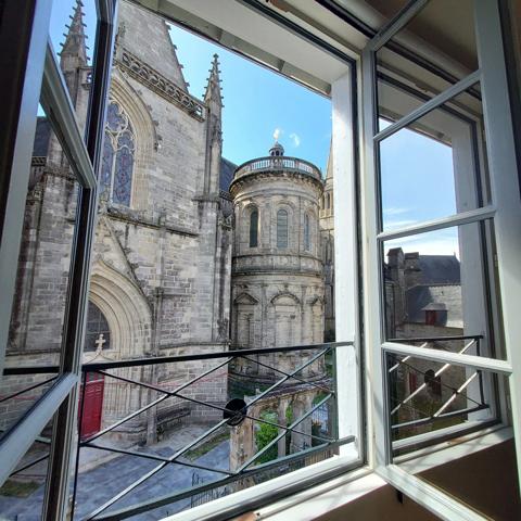 Appartement à vendre 7 pièces VANNES (56)