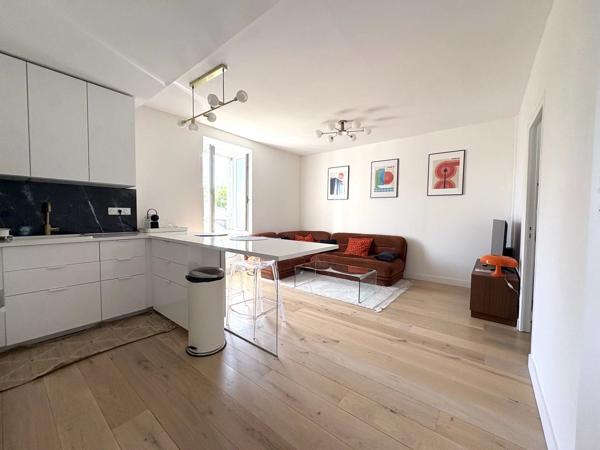 Vente                                                      Appartement
                        
                     2 pièces                      40 m2                     à Nantes