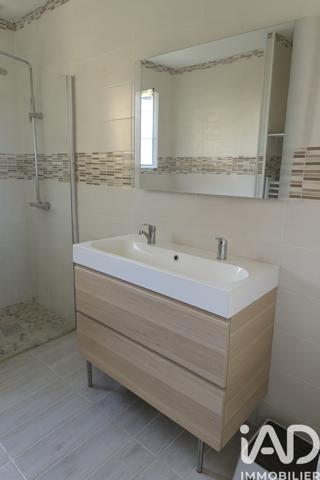 Maison à vendre 7 pièces 159 m² Saint-Seurin-sur-l'Isle