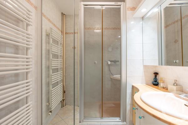 Appartement F5 à vendre  4 pièces - 108,51 m2 ST MAUR DES FOSSES - 94