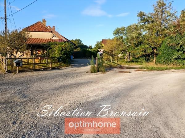 À vendre – Ensemble immobilier au cœur de la campagne jurassienne