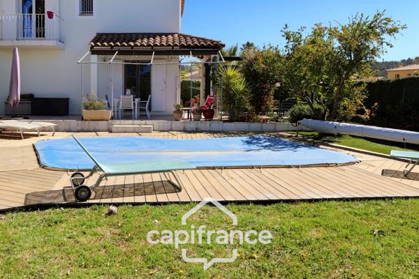 Dpt Var (83), à vendre SAINT CYR SUR MER maison P5 de 100 m² - Terrain de 554,00 m²