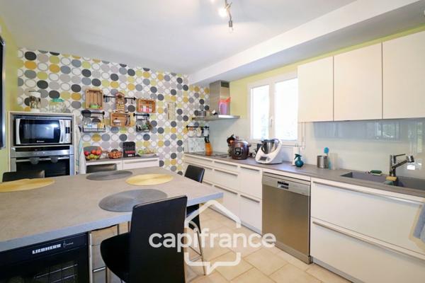 Dpt Var (83), à vendre SAINT CYR SUR MER maison P5 de 100 m² - Terrain de 554,00 m²