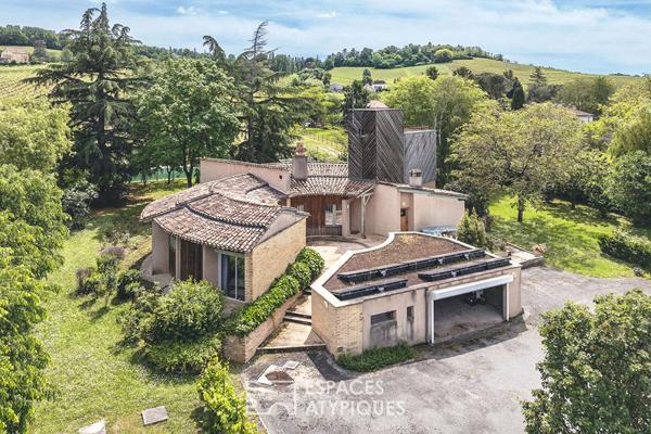 Maison d’architecte aux courbes audacieuses en plein coeur des vignes