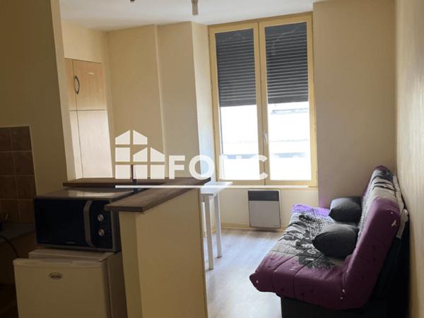 Location Studio meublé 17.97 m² - 4-6 RUE SAINT MARTIN Sable Sur Sarthe 72300