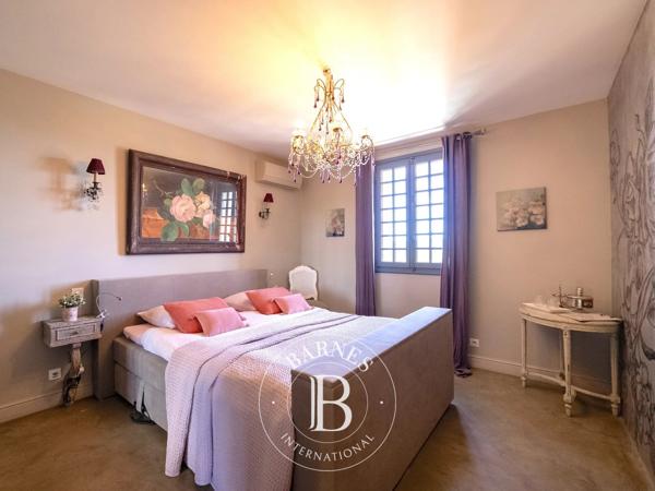 Châteauneuf-de-Gadagne, Maison 7 Chambres -  355 m² à vendre