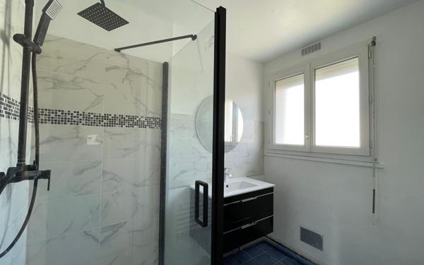 Appartement à louer    3 pièces • 68,39 m2 Saint-Jean-de-la-Ruelle