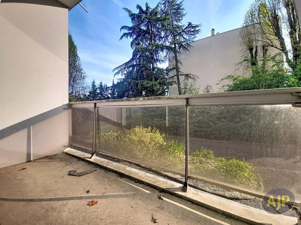 Vente appartement Bordeaux : 159 800 € - AJP Immobilier Bordeaux Saint-Augustin