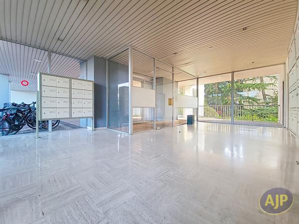 Vente appartement Bordeaux : 159 800 € - AJP Immobilier Bordeaux Saint-Augustin