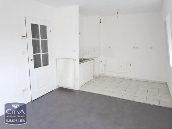 Appartement à louer 2 pièces 32.68m² Valenciennes (59300)
