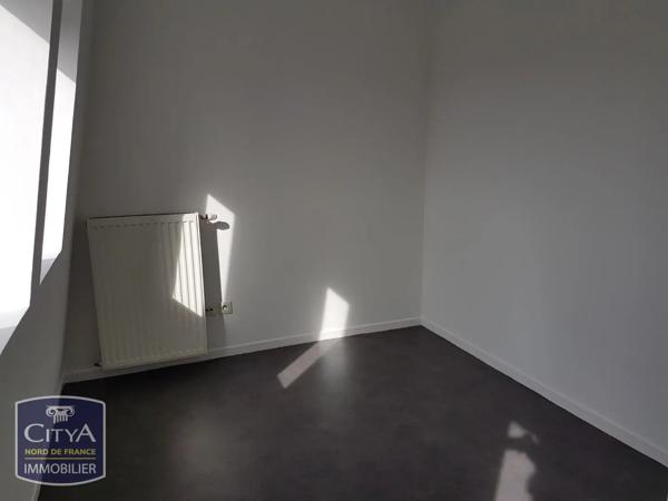 Appartement à louer 2 pièces 32.68m² Valenciennes (59300)