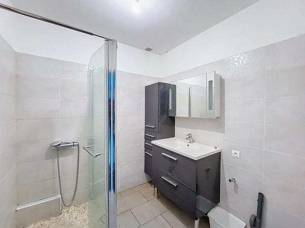 Carqueiranne (83320) En vente à Carqueiranne (83) : villa avec terrasse 5 pièces