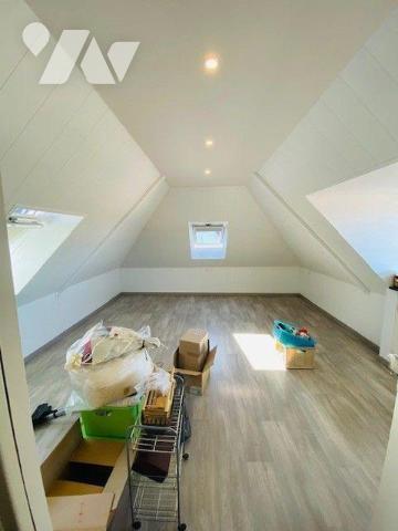 A VENDRE  à Perros-Guirec (22700) en Côtes-d'Armor (22), pavillon entièrement rénové en 2010, d...