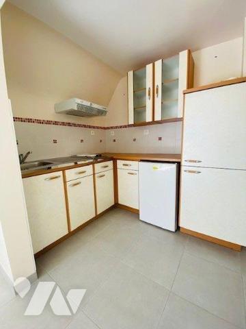 A VENDRE  à Perros-Guirec (22700) en Côtes-d'Armor (22), pavillon entièrement rénové en 2010, d...