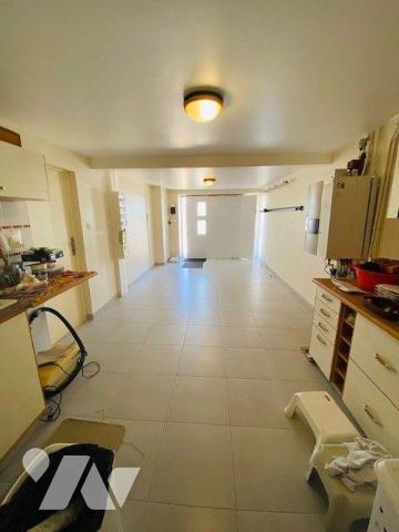 A VENDRE  à Perros-Guirec (22700) en Côtes-d'Armor (22), pavillon entièrement rénové en 2010, d...