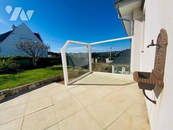 A VENDRE  à Perros-Guirec (22700) en Côtes-d'Armor (22), pavillon entièrement rénové en 2010, d...