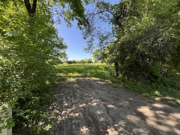 Terrain à vendre |                                       Vierzon |                                          2020 m²