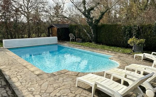 Maison à vendre    7 pièces • 199 m2 Savigny-le-Temple