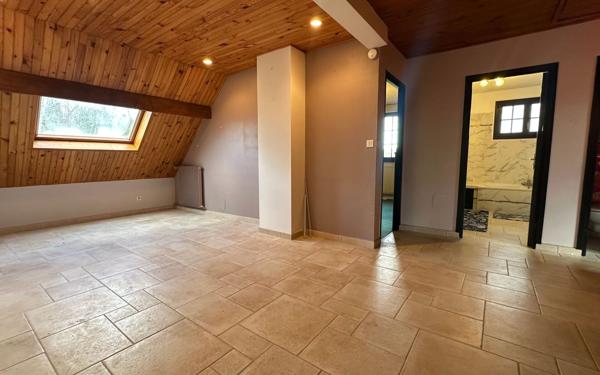Maison à vendre    7 pièces • 199 m2 Savigny-le-Temple