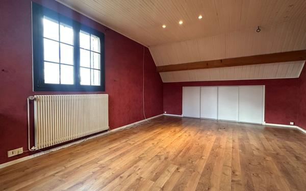 Maison à vendre    7 pièces • 199 m2 Savigny-le-Temple