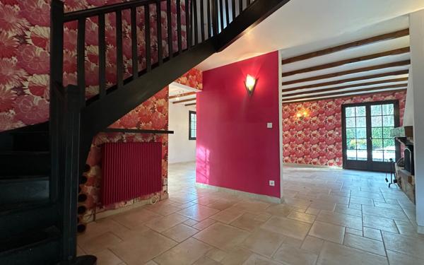 Maison à vendre    7 pièces • 199 m2 Savigny-le-Temple