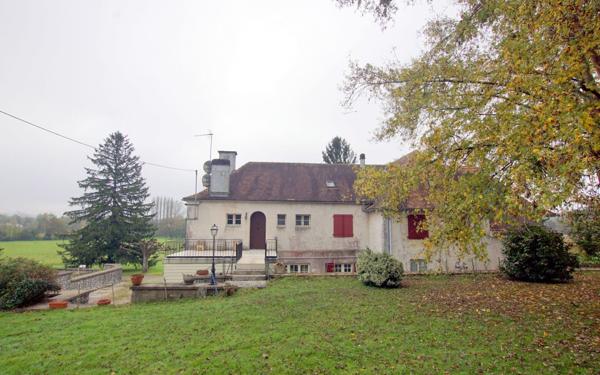 Maison à vendre    7 pièces •  Orthez