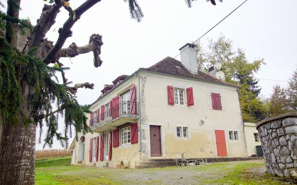 Maison à vendre    7 pièces •  Orthez