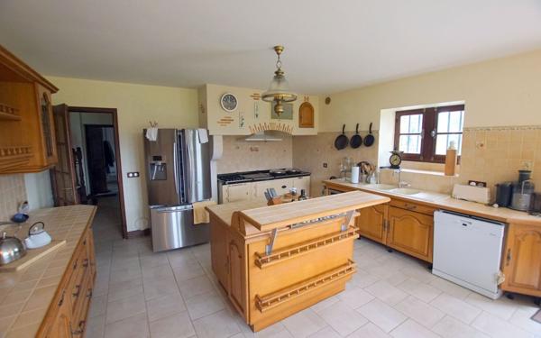 Maison à vendre    7 pièces •  Orthez