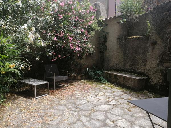 Maison de charme à Alet-les-Bains - 159 m² avec patio arboré intimiste