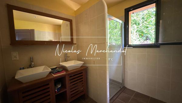 Maison contemporaine avec vue imprenable !