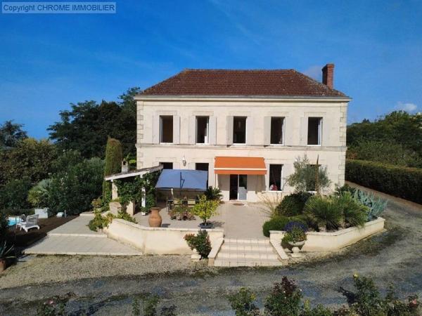 Vente                                                      Maison
                        
                     8 pièces                      230 m2                     à Marmande