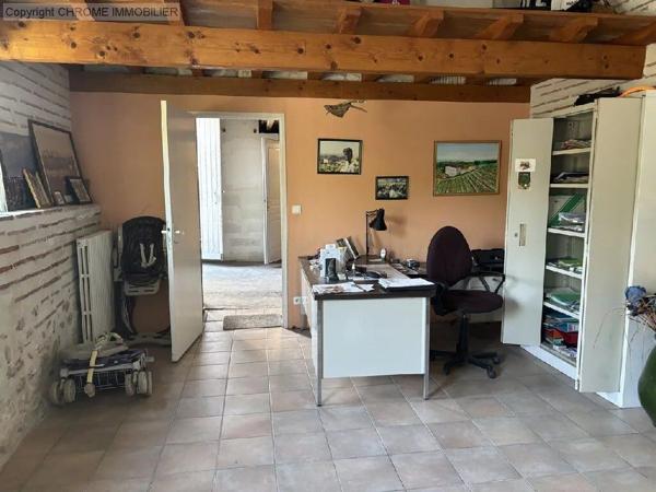 Vente                                                      Maison
                        
                     8 pièces                      230 m2                     à Marmande