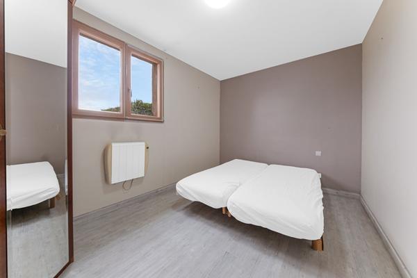 Maison 166 m² + appartement indépendant sur 4000 m² ? fort potentiel