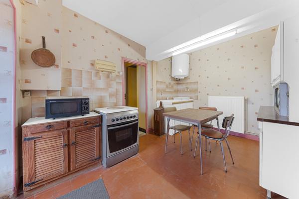 Maison 166 m² + appartement indépendant sur 4000 m² ? fort potentiel