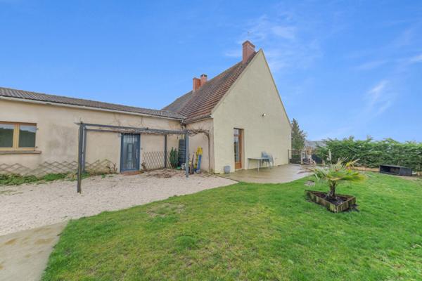 Maison 166 m² + appartement indépendant sur 4000 m² ? fort potentiel