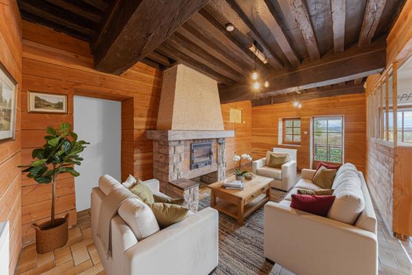 Maison 166 m² + appartement indépendant sur 4000 m² ? fort potentiel