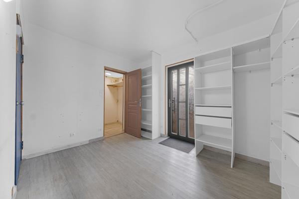 Maison 166 m² + appartement indépendant sur 4000 m² ? fort potentiel